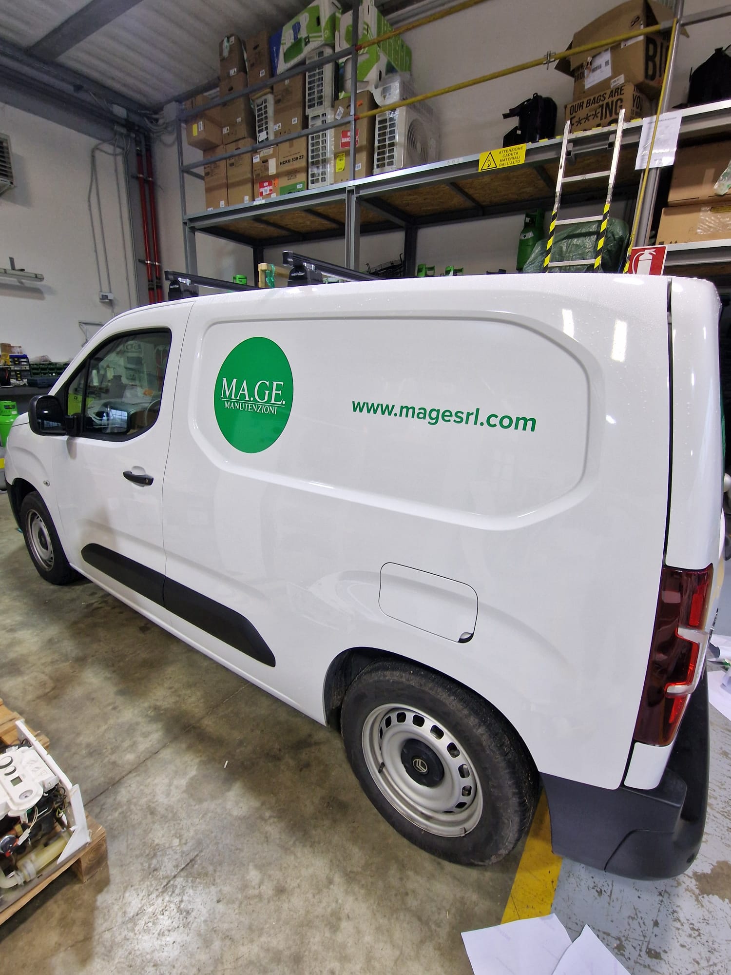 Decorazione furgoni Mage srl